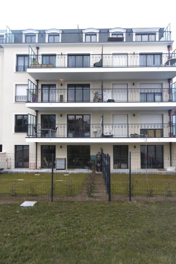 Apartamento 35M2 Neuf, Plein Sud, Dernier Etage Avec Terrasse Noisy-le-Grand Exterior foto